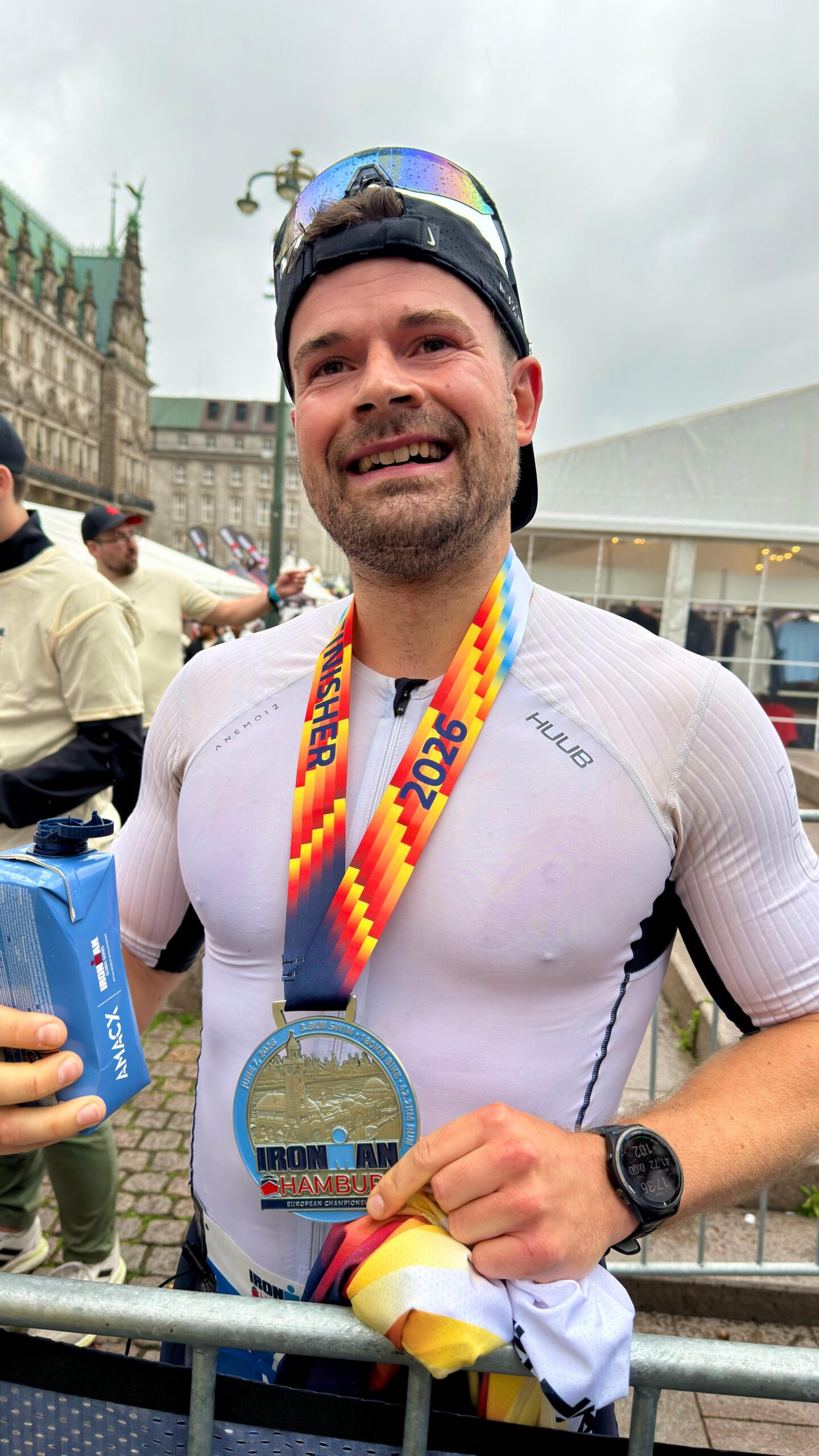 8b6eca83-0bca-41bf-9ef9-b0cba220849d Im Ziel mit der Medaille;<br />
Bild: Marvin Walter